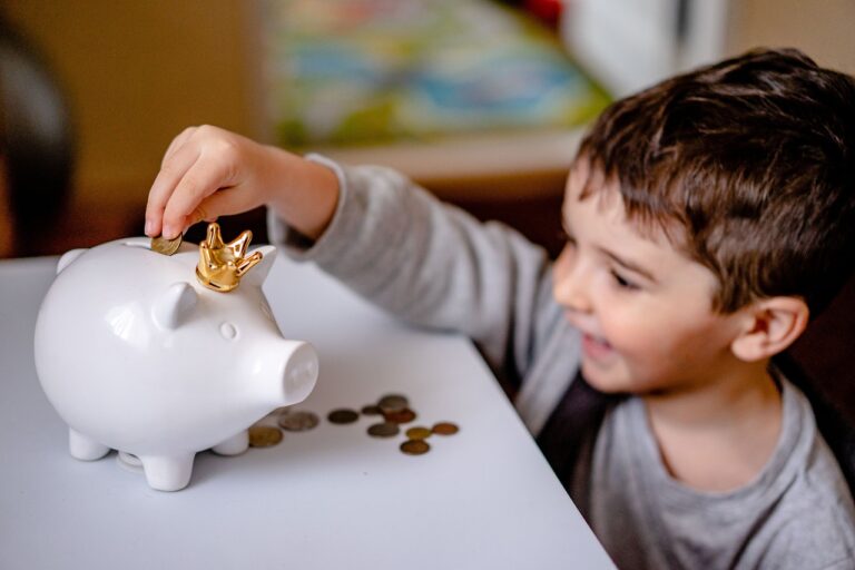 How to Teach Your Kids About Money