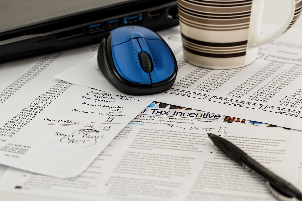 The Pros and Cons of Itemizing Deductions